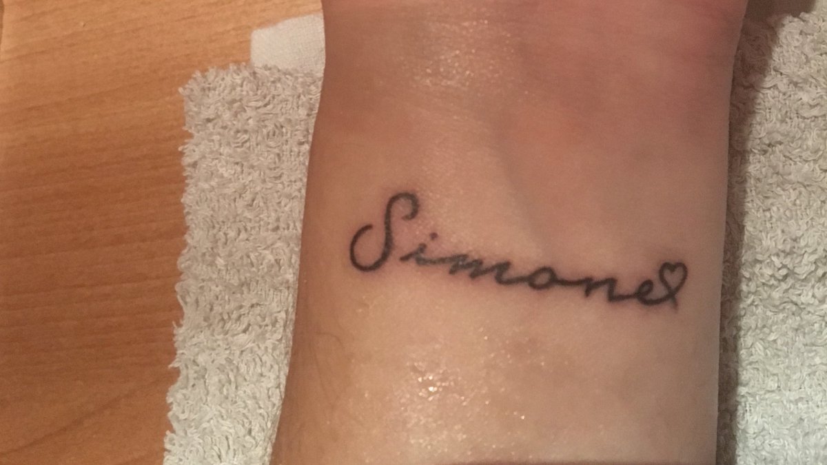 jinsmyspringday's tweet photo. «you are the cause of my euphoria»

Penso sarà difficile spiegare il loro significato a chi me lo chiederà,perché in realtà è ben più profondo e diverso da quello che può sembrare..in ogni caso niente e nessuno è perfetto,io per prima,ma sono felicissima di averli sulla mia pelle https://t.co/qtGVdnav0y