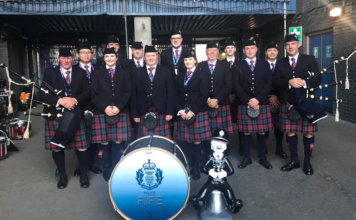 #PCMurdoch gave us a hand today at BTMurrayfield playing the team buses in.
#AsOne #OWBBT #OWBIGBucket