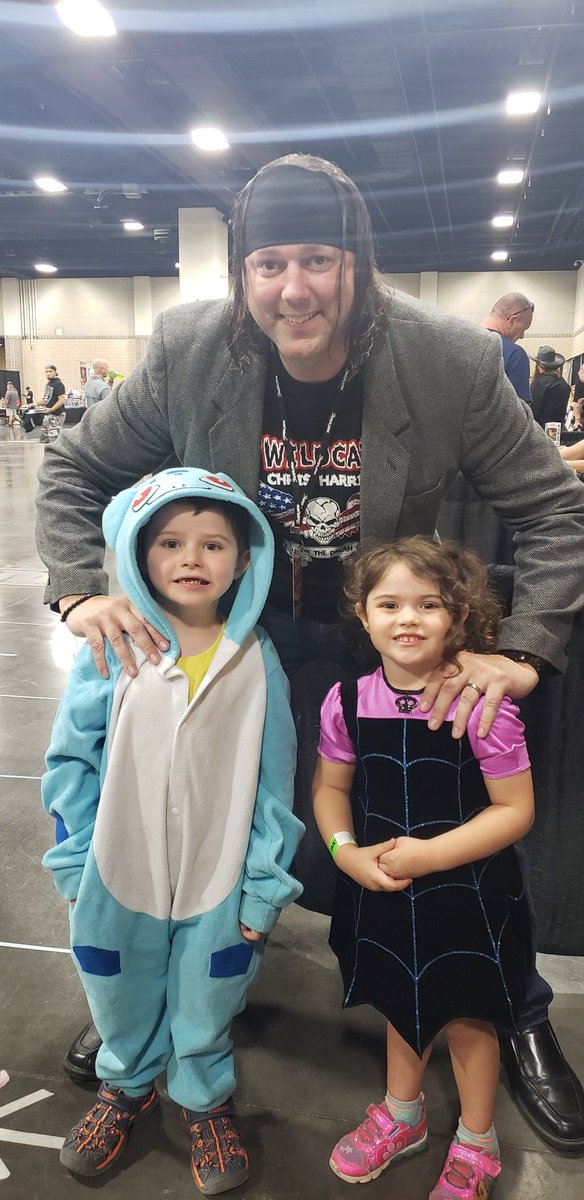 dsouthie23's tweet photo. @RianDonner @AMWwildcat @BrianCOHalloran @WWERoadDogg https://t.co/qdNS1p3qhz