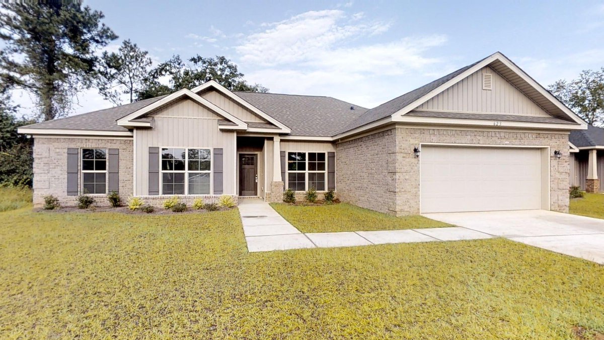 Check out this beautiful new construction in Maxwell Place, built by us! Call the #WilderMarksTeam today for your personal tour! #NewListing #NewConstruction #ForSale #WestMobile #WilderMarksTeam
 📞 251.656.6074 | 251.604.5299

buff.ly/2LzF4gX
