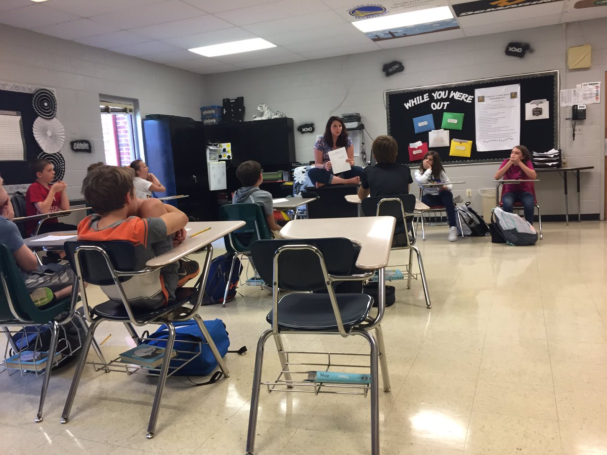 aestesrtr's tweet photo. @AmeliaDarden and @Tigerscms 6th graders creating #Instagram posts from a character’s point of view. #CiteEvidence #UsetheText #Wonder 📚 https://t.co/rQE4GNFbRT