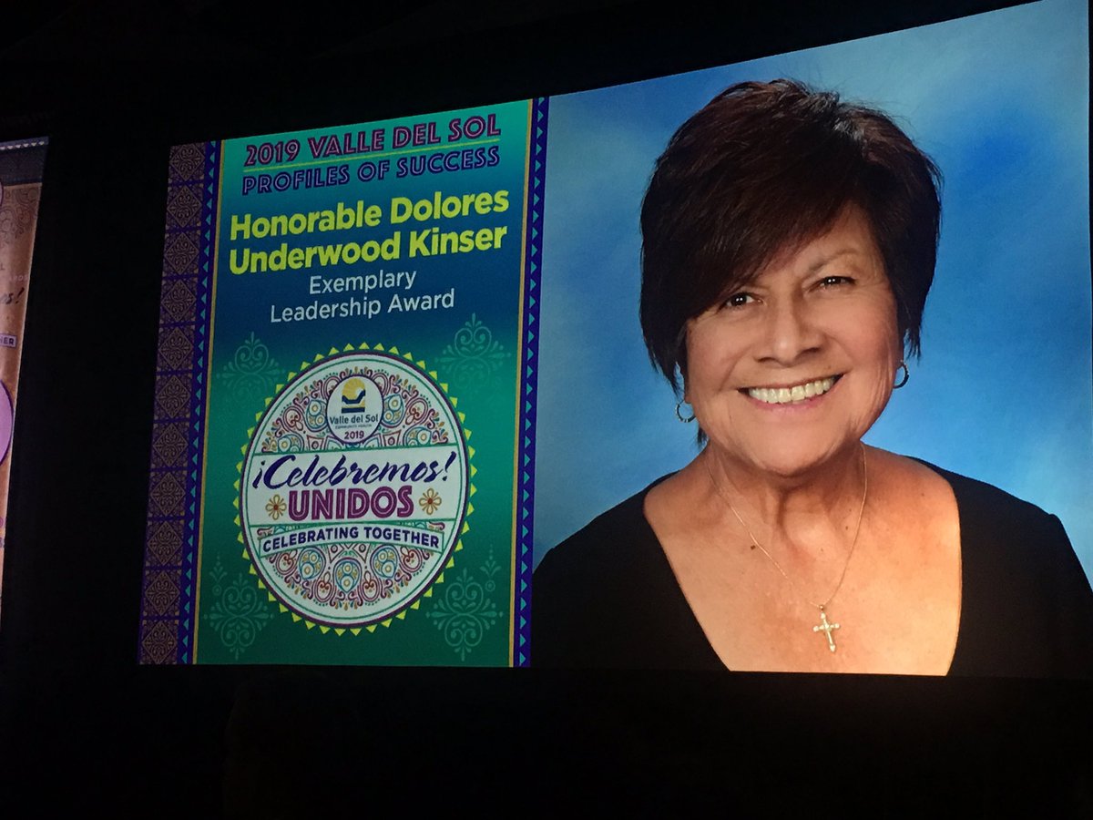 celisal13's tweet photo. Blessed to celebrate this amazing lady @ValledelSolAZ Profiles of Success #Profiles2019 Luncheon. Thank you for your leadership and service❤️🌟 https://t.co/EvQChC4p9S