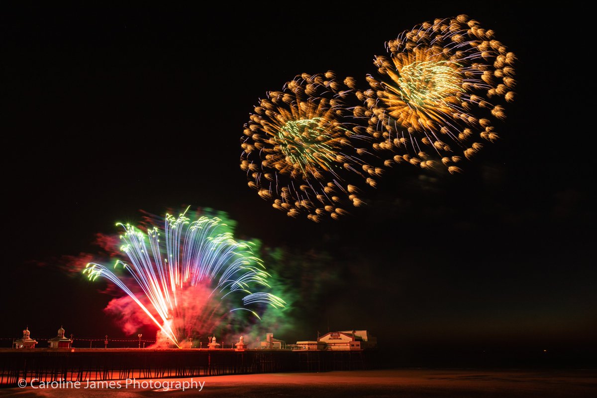 Blackpool world fire work championships. Last night Dance of Fire from the Ukraine wowed the crowds with a stunning display. #BplFireworks #Northpier @visitBlackpool  @TitaniumFwks  #Blackpool @BplNorthPier