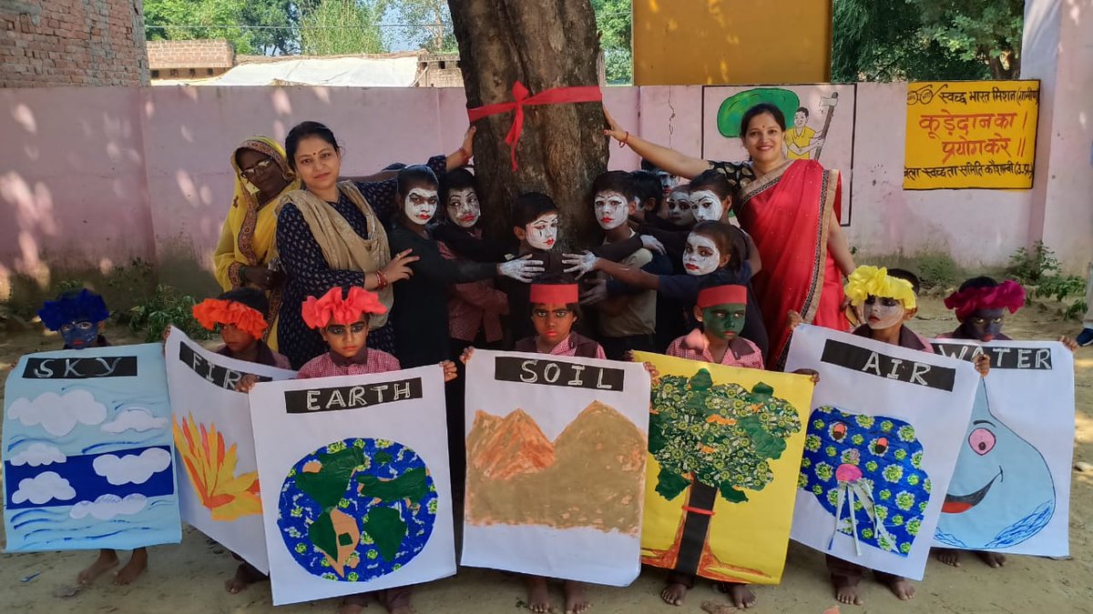RedTapeMovement's tweet photo. They organised @RedTapeMovement for #ClimateStrike after school time in Kaushambi (#UttarPradesh,#India) & made human art & did #ClimateHug. #WellDone P.S. Hisampur Parsakhi
(@renukasaroha @antonioguterres @FridayForFuture @payalclimate @GreenpeaceUK @parents_4future @UNICEF @UN) https://t.co/FAQ1sGbWGl