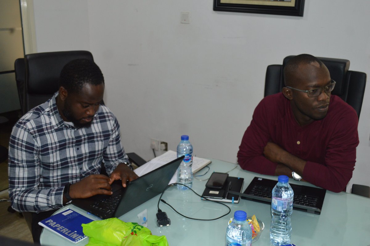 Putting heads together: Day three at Africa Resource Centre, <a href="/ARC4SC/">Africa Resource Centre (ARC)</a> retreat in Abuja. <a href="/ARC4SC/">Africa Resource Centre (ARC)</a> <a href="/zukynokeke/">Azuka Okeke</a> <a href="/gatesfoundation/">Gates Foundation</a>.
