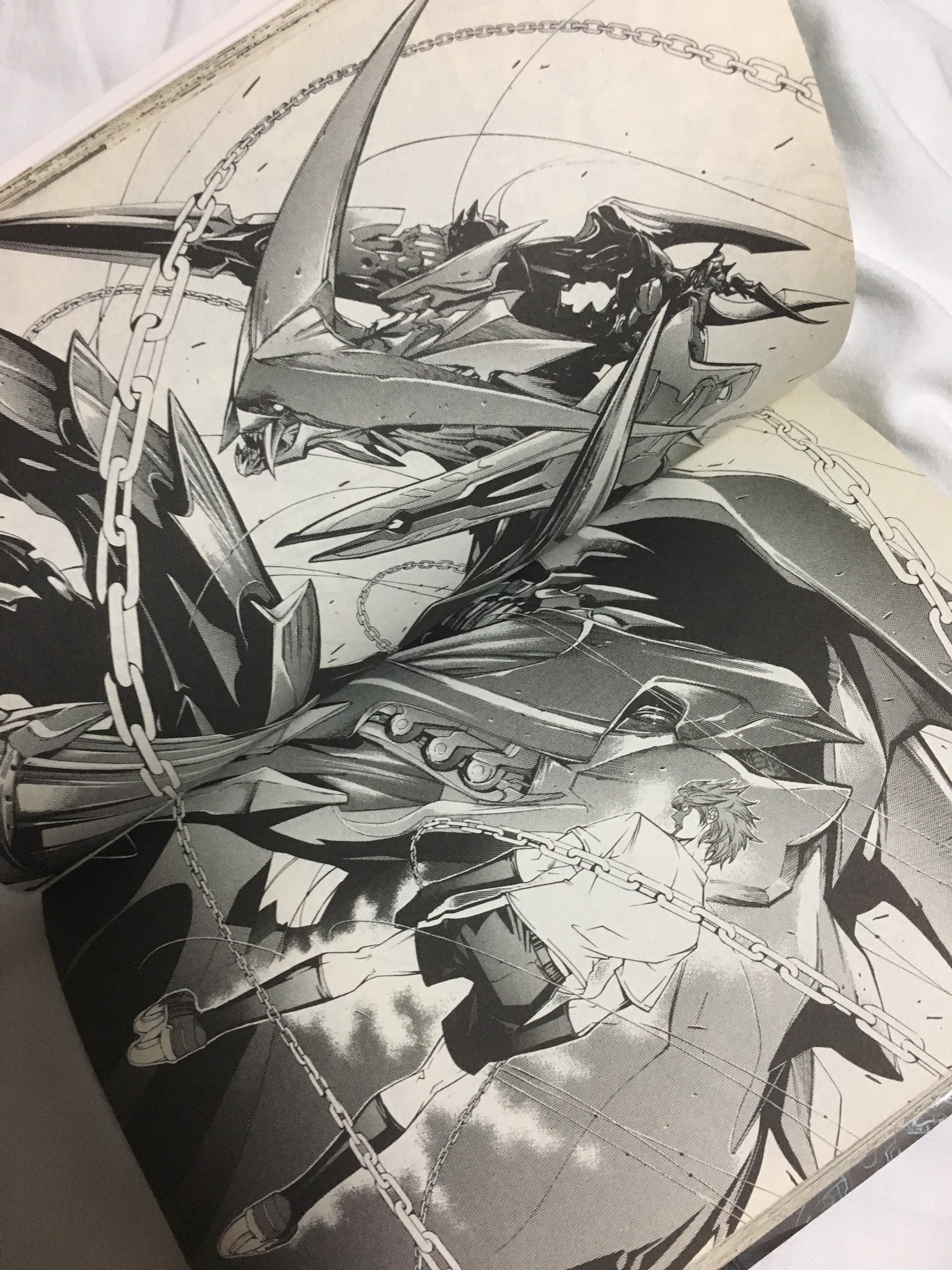 アカツキ やっぱ大暮維人先生の絵は最高だな ジョジョは絵柄の好みはぶっちぎりに好きだけど 単純な絵の綺麗さ上手さは 大暮先生やな 中身はツッこまない アカツキ やっぱ大暮維人先生の絵は最高だな ジョジョは絵柄の好みはぶっちぎりに好きだけど 単純な絵の綺麗さ上手さは 大暮先生やな 中身はツッこまない