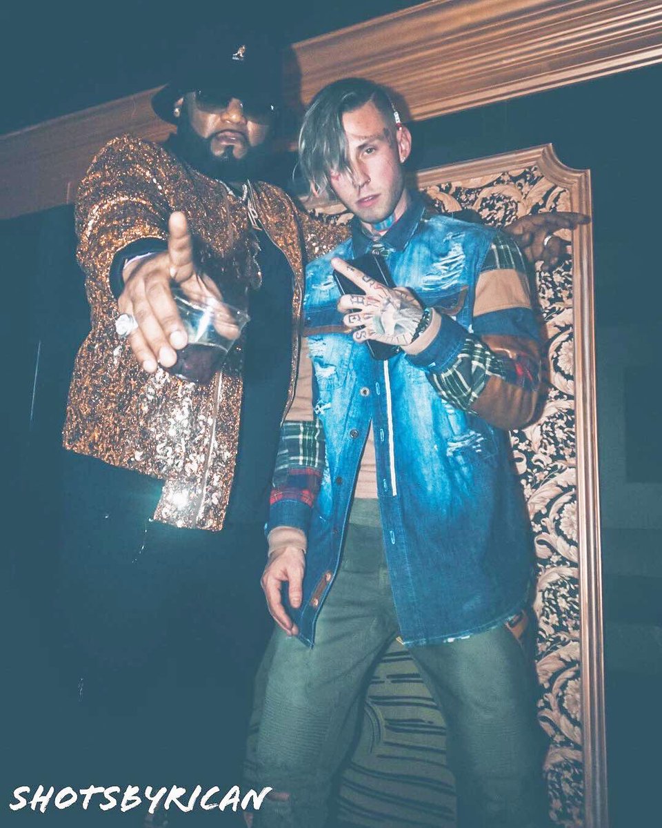 TourWithAshes's tweet photo. SUPREME TEAM 2019! 💯🌊.... WHIP &amp; DRIP 💦💧 https://t.co/oQQBjyOurm
