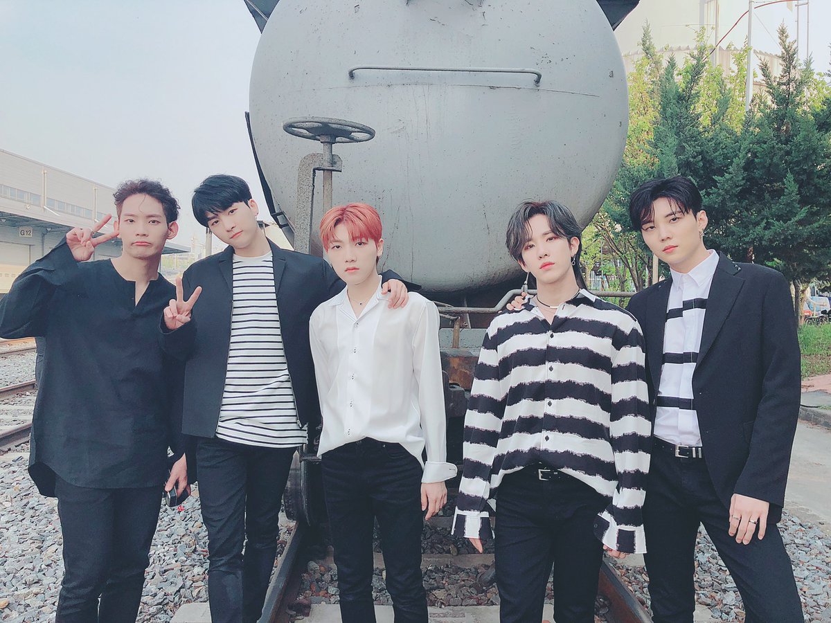 XENO_T_twt's tweet photo. #호준
사랑해요. 지금 이 글을 보고있는 당신을. https://t.co/xnmO6xBqkP