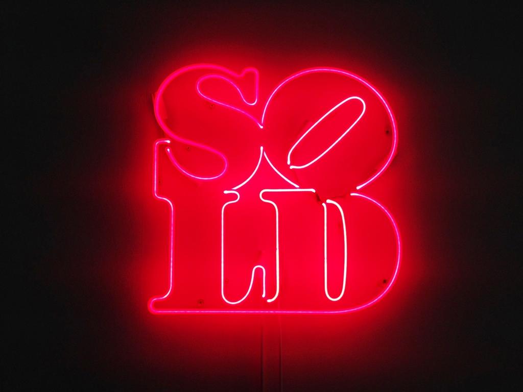 MusicSlashArt's tweet photo. Free entry before midnight. 
2for1 cocktails before midnight. 
2 Red Stripe for £6. 
I'M SOLD. https://t.co/YdNfSNDhiY
