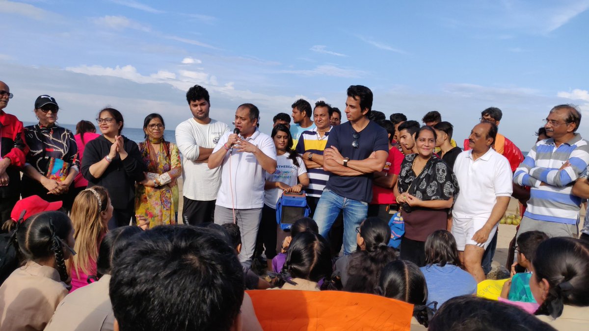 renu_hansraj's tweet photo. #WorldCleanUpDay2019
Thank You to all our volunteers n Partners who made our event a success🙏
@JuhuSoc
JCWG
INF
Students from St. Joseph's Juhu
BayWatchLifeguards Juhu
Mumbai Gaothan Panchayat
@PloggersI
@PinkathonIndia
Sujay Hospital
@SonuSood Ji
@AmeetSatam Ji
@sudhasingh67 Ji https://t.co/X6bO8wmXPc