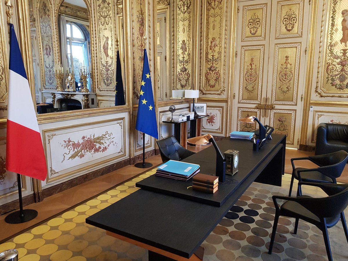 betreuren Op grote schaal vrachtauto Emilie Cabot on Twitter: "Le bureau d'Emmanuel #Macron à l'Elysée. Le salon doré a été le bureau de tous les présidents de la Ve République, à l'exception de Valéry Giscard d'Estaing #JEP2019 # betreuren Op grote schaal vrachtauto Emilie Cabot on Twitter: "Le bureau d'Emmanuel #Macron à l'Elysée. Le salon doré a été le bureau de tous les présidents de la Ve République, à l'exception de Valéry Giscard d'Estaing #JEP2019 #