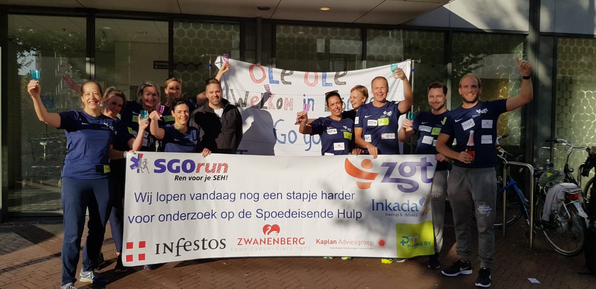 SgoZgt's tweet photo. Wij zijn er klaar voor. De shirts zijn er klaar voor. Lets go! #sgorun MST, bedankt voor de ontvangst! #zgt https://t.co/MiW55lWFtp