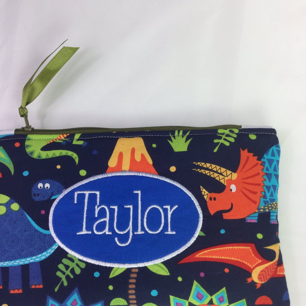 Morning #ukgifthour #ukgiftam 
“Looked amazing & came on time. My nephew loved it” 
Just had this lovely 5* review for babahoot.com pencil cases. Makes great gift, lots of different designs. DM me if you can’t find design you need. #pencilcase #pencilpouch #handmade