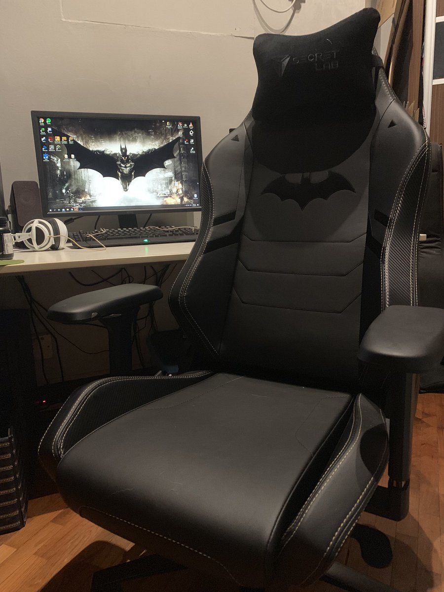 AndreTanYX's tweet photo. #BeTheBatman with #Secretlab https://t.co/j9IndbriiC
