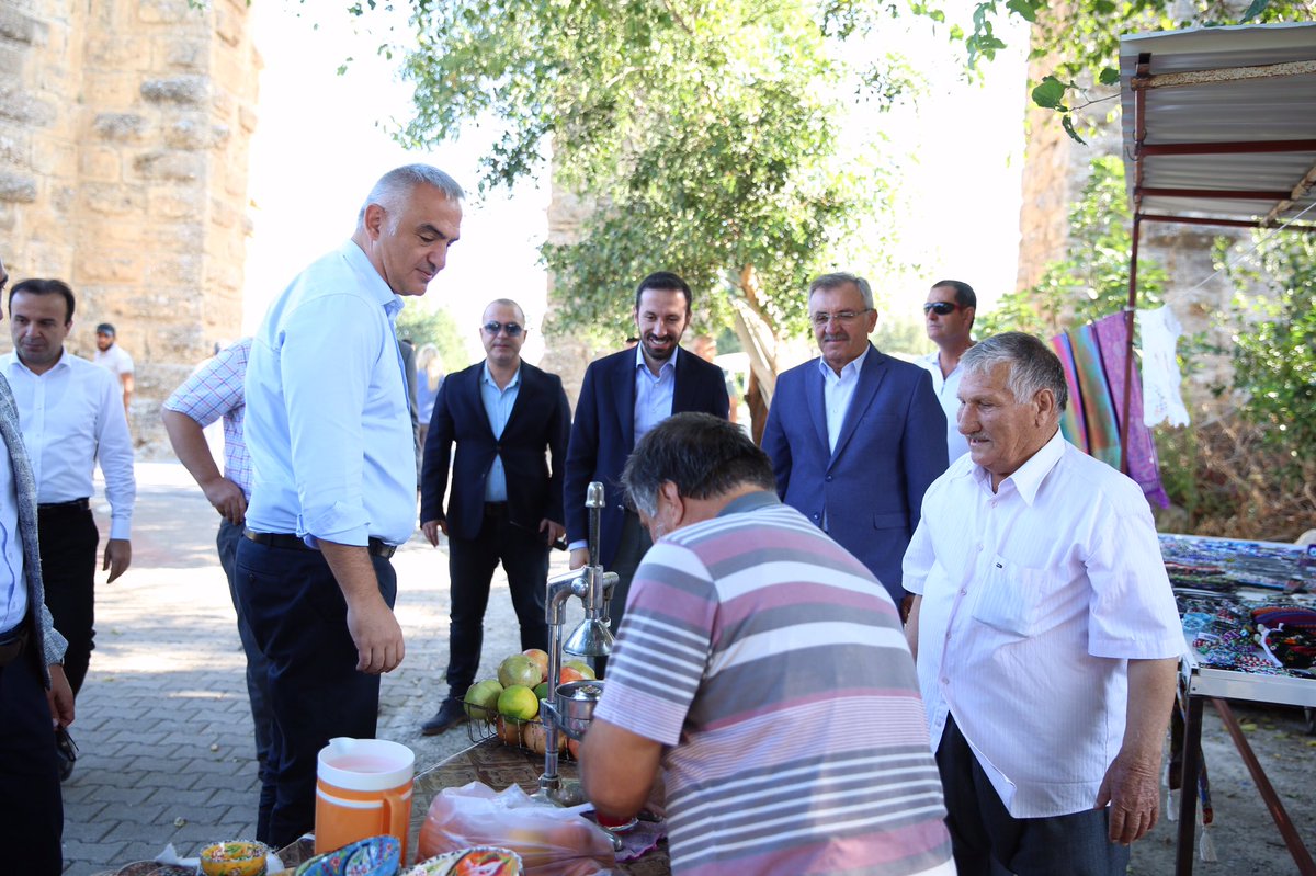 enveraputkan's tweet photo. Kültür ve Turizm Bakanımız Sn. @MehmetErsoyTR, Vali Yardımcımız Atıf Çiçekli ve Kaymakamımız Sn. Mehmet Kurdoğlu ile #Sillyon Antik Kent ve #Aspendos Su Kemerleri’nde incelemelerde bulunduk. https://t.co/dHlCFdyWM8