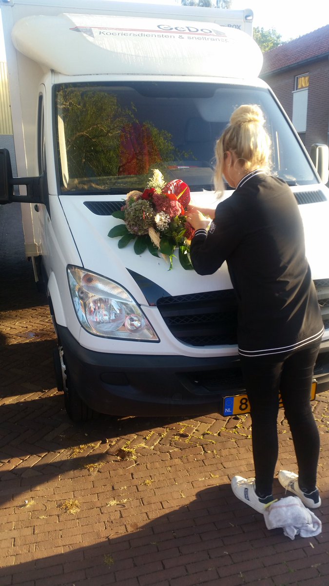GebDokter's tweet photo. We zijn er klaar voor @TruckersHeerde het gaat een mooie dag worden voor #iedereen allemaal veel #plezier. https://t.co/u88Il7jvpW