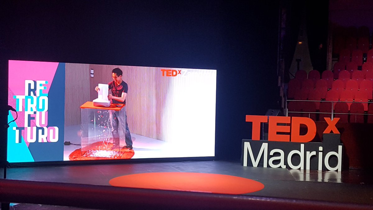AnaAnsama's tweet photo. Un año más, misma ilusión y mismas ganas! Agarraos que vienen curvas #TedxMadrid https://t.co/SbX4sh4tQQ