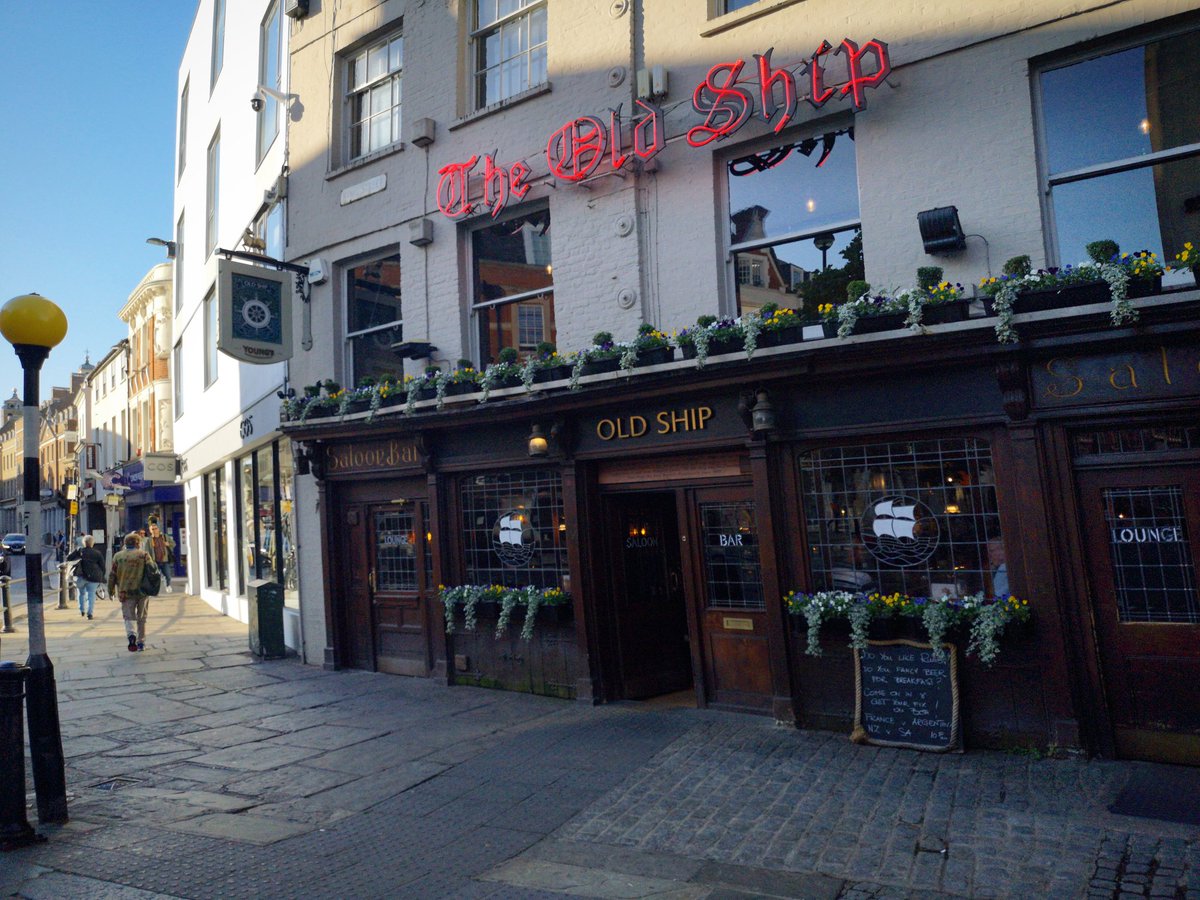 Pubslife Hashtag On Twitter