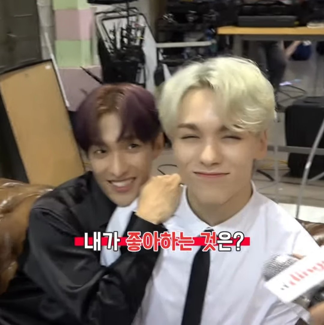 L_Q_dk's tweet photo. 귀여워서 생명의 위협을 느낌 살려주세요 https://t.co/rZunZzJ5sj