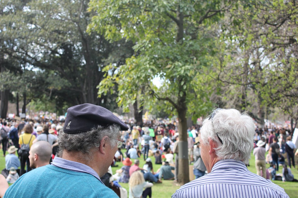 tess_devherc's tweet image. Still overwhelmed by the fact that everyone was marching out of palpable anger and frustration, but it was one of the most uplifting experiences of my life

This cannot be ignored.

(Here are some of my favourite photos off my camera from #ClimateStrike Melbourne)