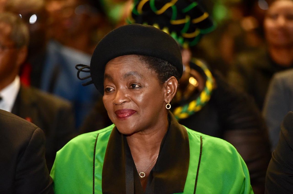 South African Government On Twitter Ancwl President Ms Bathabile Dlamini Paying Tribute During The Funeral Service Of Deputy Minister Bavelilehlongwa