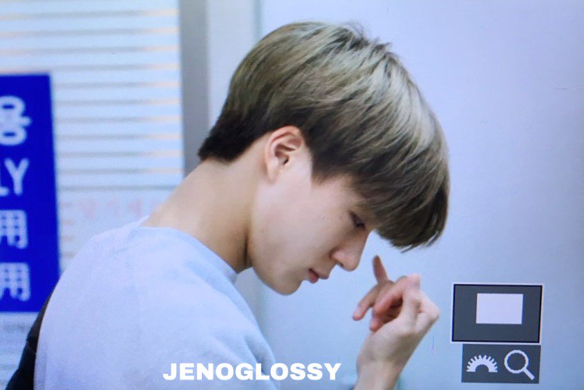 jennsenx's tweet photo. ให้น้องนอนเถอะจริง น้องแลดูง่วงทุกครั้งไป เอ็นดู https://t.co/p7IWPNPKzv