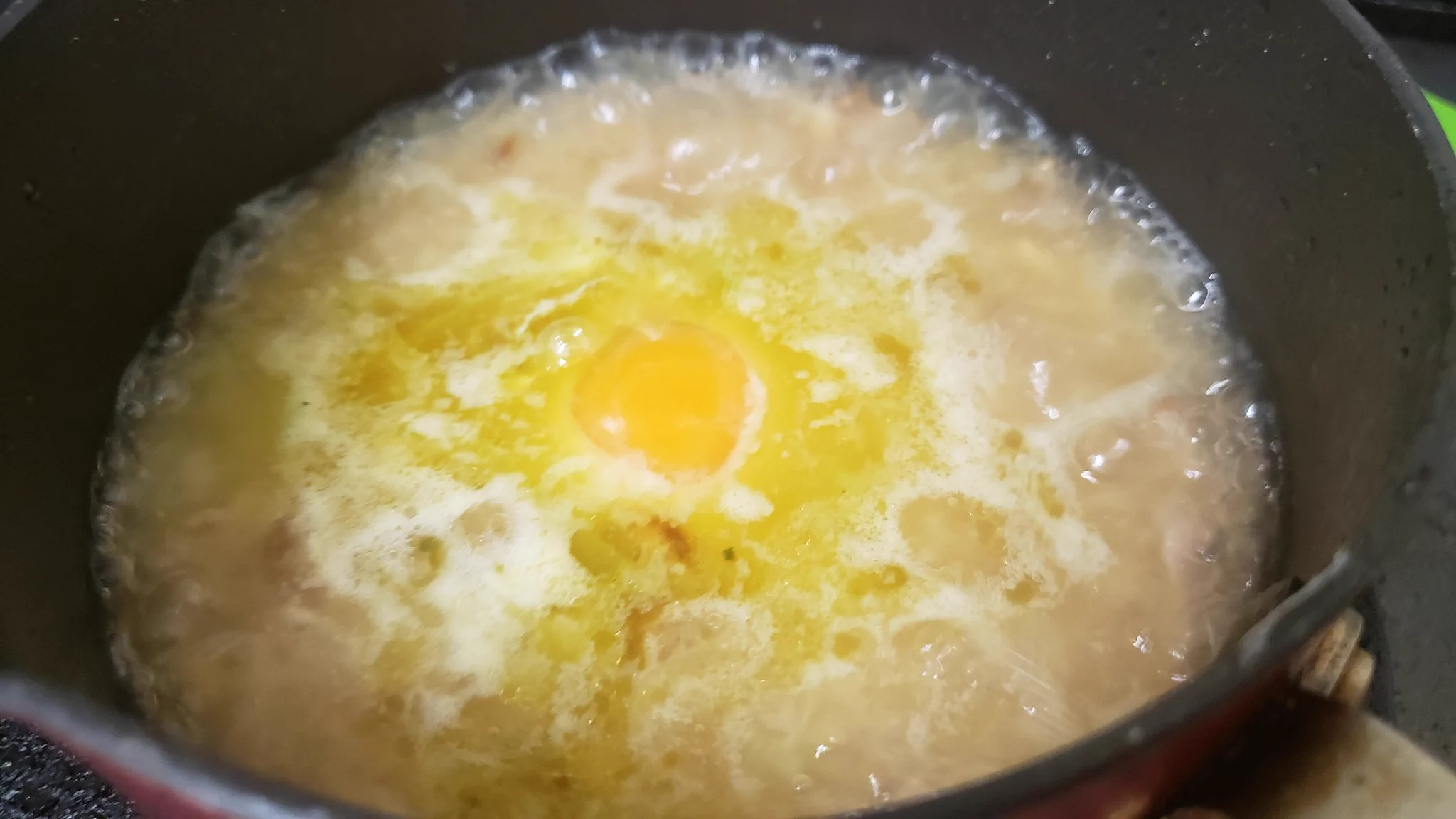 季節の変わり目でも風邪に勝てる！？「にんにくスープ」の作り方！