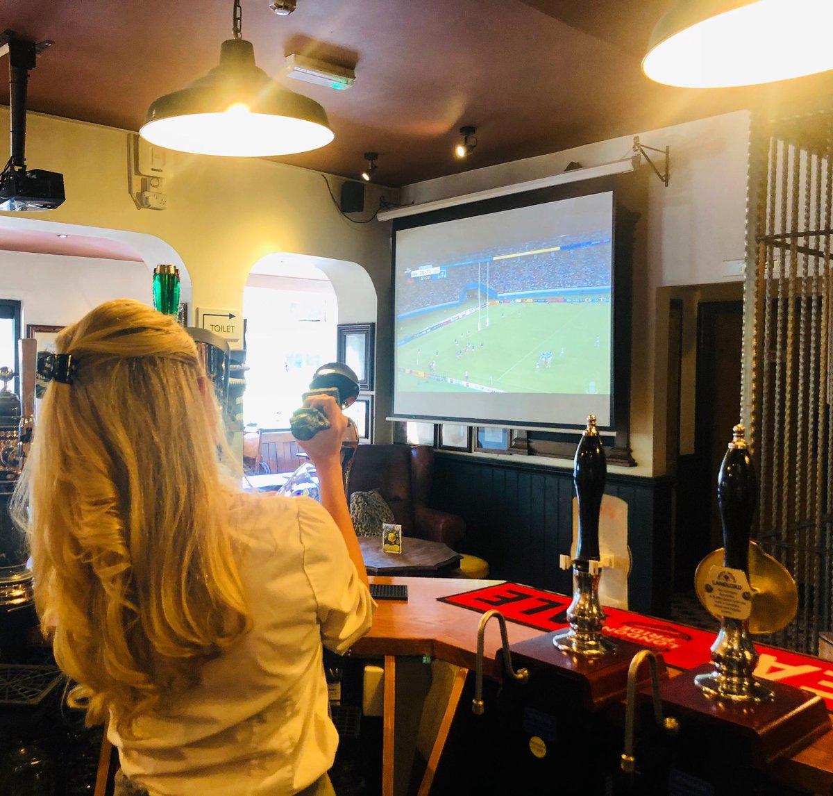 RUGBY ON ALL DAY here at The Blue Ball. Next up is New Zealand vs South Africa! 🏉🍻 Bar Snacks at half time 🍻🏉 #rugbyworldcup #tadworth #waltononthehill #whitingandhammond