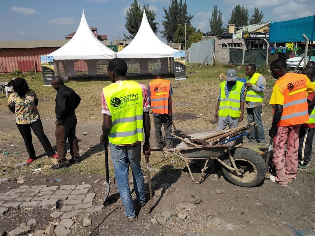 Syokimau Residents (@sra_syokimau) on Twitter photo SRA in Partnership with Destiny life church from kiungani road cleaning Katani road today to celebrate the world cleanup day.
#WorldCleanupDay
#SyokimauSaturdayCleanUp2019
#ThereIsNoPlanetBSaveEarth
<a href="/KariukijMaina/">joseph kariuki</a> <a href="/DrAlfredMutua/">Dr. Alfred N. Mutua</a> <a href="/kijalaj/">kijalaj</a> SRA in Partnership with Destiny life church from kiungani road cleaning Katani road today to celebrate the world cleanup day.
#WorldCleanupDay
#SyokimauSaturdayCleanUp2019
#ThereIsNoPlanetBSaveEarth
<a href="/KariukijMaina/">joseph kariuki</a> <a href="/DrAlfredMutua/">Dr. Alfred N. Mutua</a> <a href="/kijalaj/">kijalaj</a>
