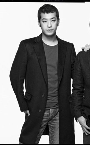 이말년 팬계정 시즌2 on X: "에스콰이어 화보 https://t.co/AuRfgVTlOi" / X