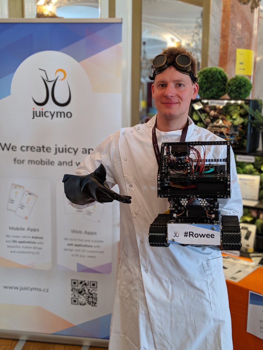 JuicymoEN's tweet photo. How You can build a robot 🤖 Dr. Strangelove would approve? Check out slides from @Inza @webexpo talk! Video coming soon. 🍿 #webexpo 
https://t.co/Za3S1bW1ak https://t.co/xfer9GTxvw