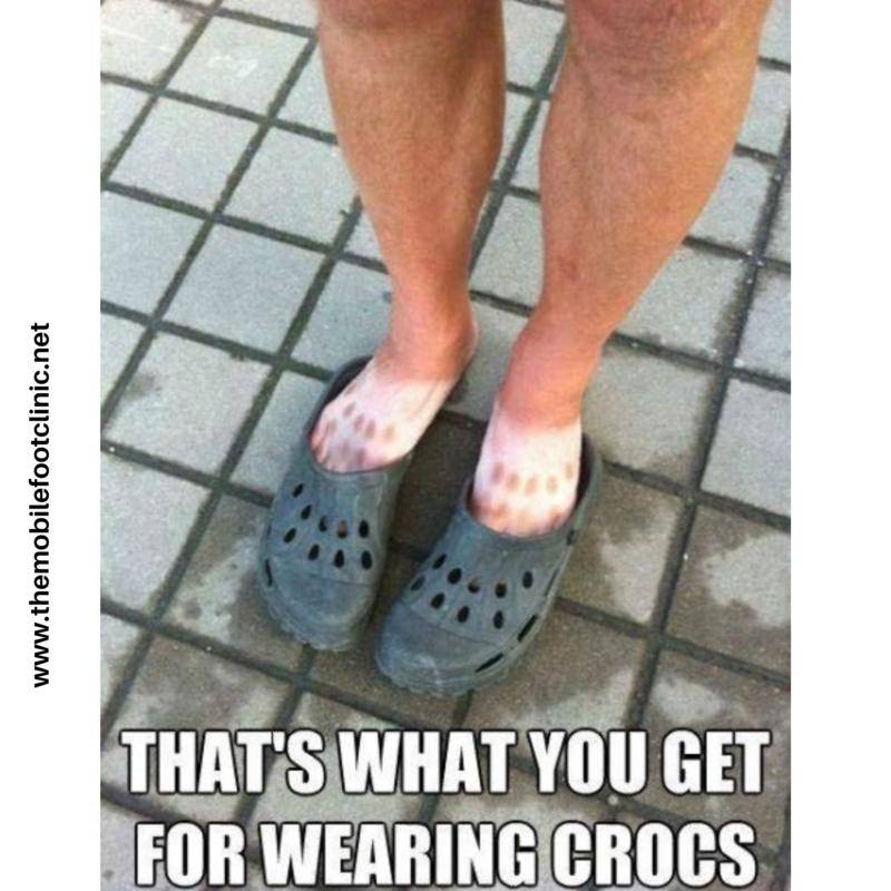 mobilefoot's tweet photo. 🤣 #happy #saturdayfunday everyone! Make it a good one 👍
Here’s a little bit of #Saturday #fun, admit it we’ve all been there with those or sandals! 🤣😛
 
Enjoy, Lynn x 

 #ukweekendhour #funny #comedy #comedian #humour #humor #humorous #humoros #joke #joking https://t.co/YjZcRUWyDe