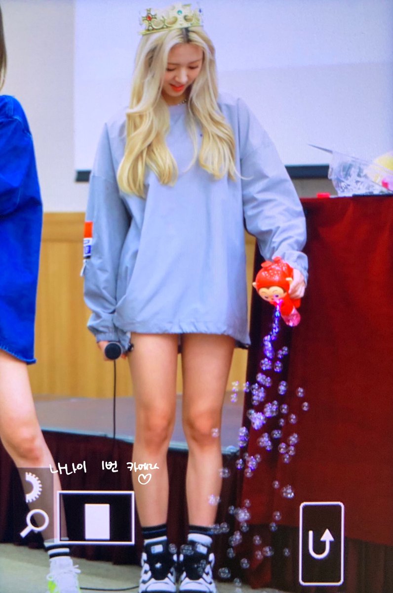 FLOATINGD_1209's tweet photo. 190921 #ITZY #있지 #유나 #YUNA 
🐣 https://t.co/wBUYa0h2dP