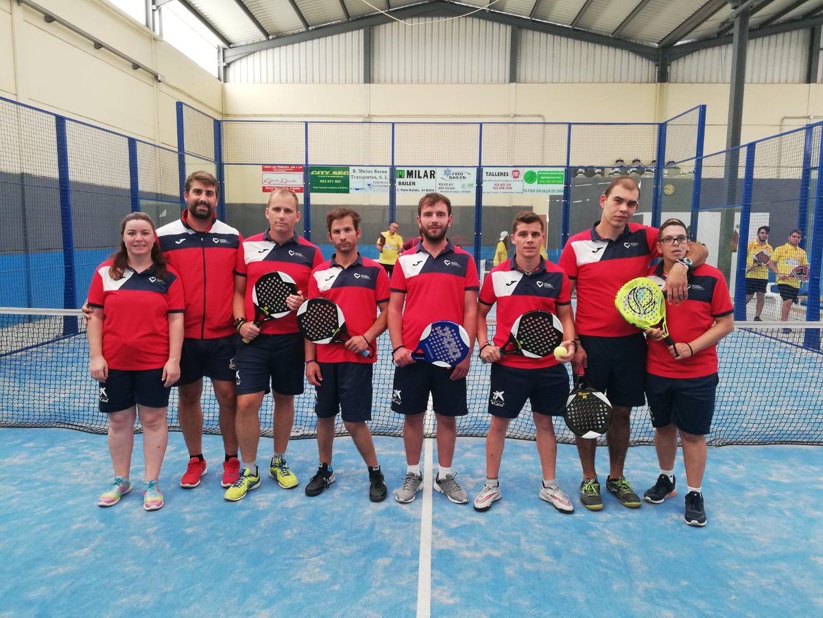Comenzamos el fin de semana haciendo lo que más nos gusta #deporte #padel ¡El Club Deportivo Purísima no para! 🏅
