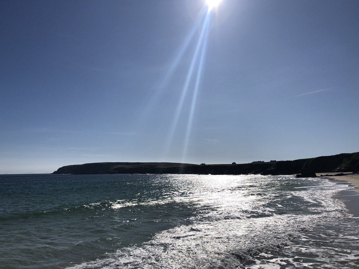 “(If Paradise Is) Half As Nice” 😍 This is one of our ‘Amen Corner’. Visit our website and book a trip so we can take you to them all 💚 <a href="/VisitScotland/">VisitScotland</a> <a href="/OuterHebs/">Visit Outer Hebrides</a> @weloveSY @welove_Harris @weloveBarra <a href="/IslesWeather/">Western Isles and Tiree Weather</a> <a href="/welovehistory/">Historic Scotland</a> <a href="/KenBrownGolf/">Ken Brown …⛳️</a> <a href="/RealKenBruce/">Ken Bruce</a> #Heb360