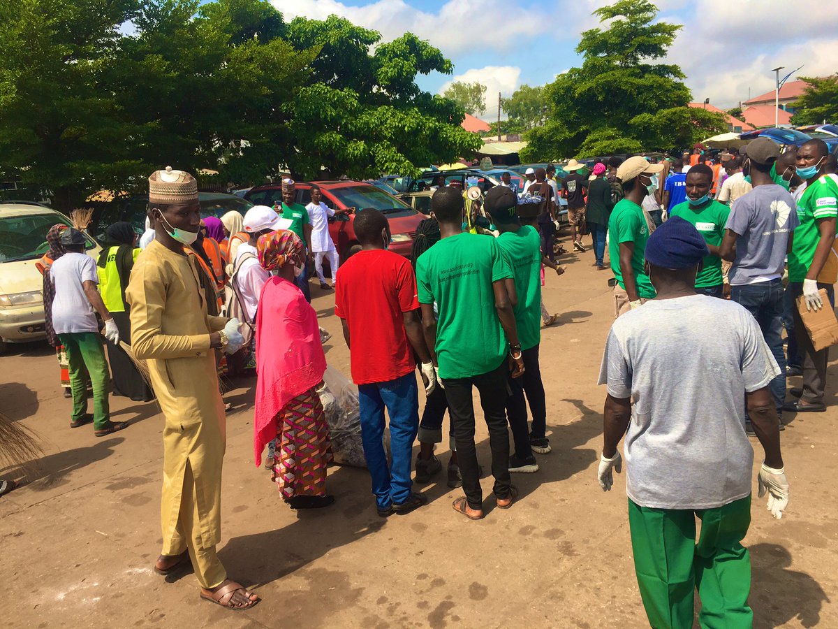dheenylkhair's tweet photo. #WorldCleanUpDay2019 commemorated live at kawo park kaduna!
#KadunaGoesGreen
@elrufai @sharon_ikeazor @fmeclimateng @FMEnvng @kdMoEnvironment @fagbemi_michael @adebotes @adesuwagreen @CareBoutClimate @acinigeria https://t.co/0QzLeNjFxG