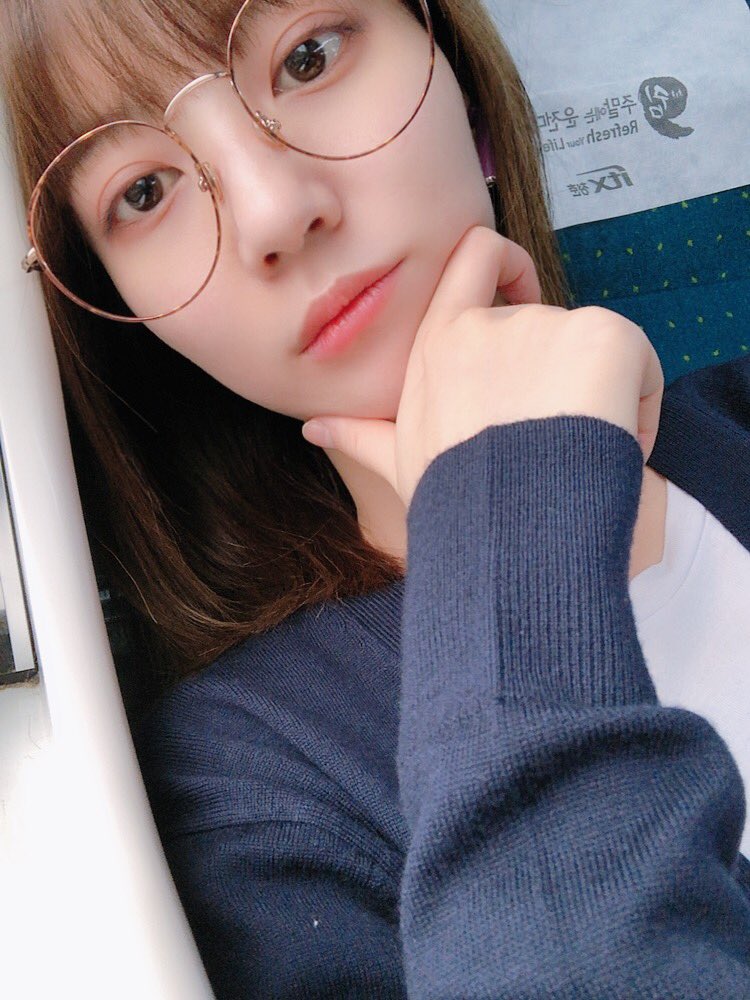 #안경윱👓 모두들 건강 챙기시윱⭐️👍🏻 #비니 #미라클💜