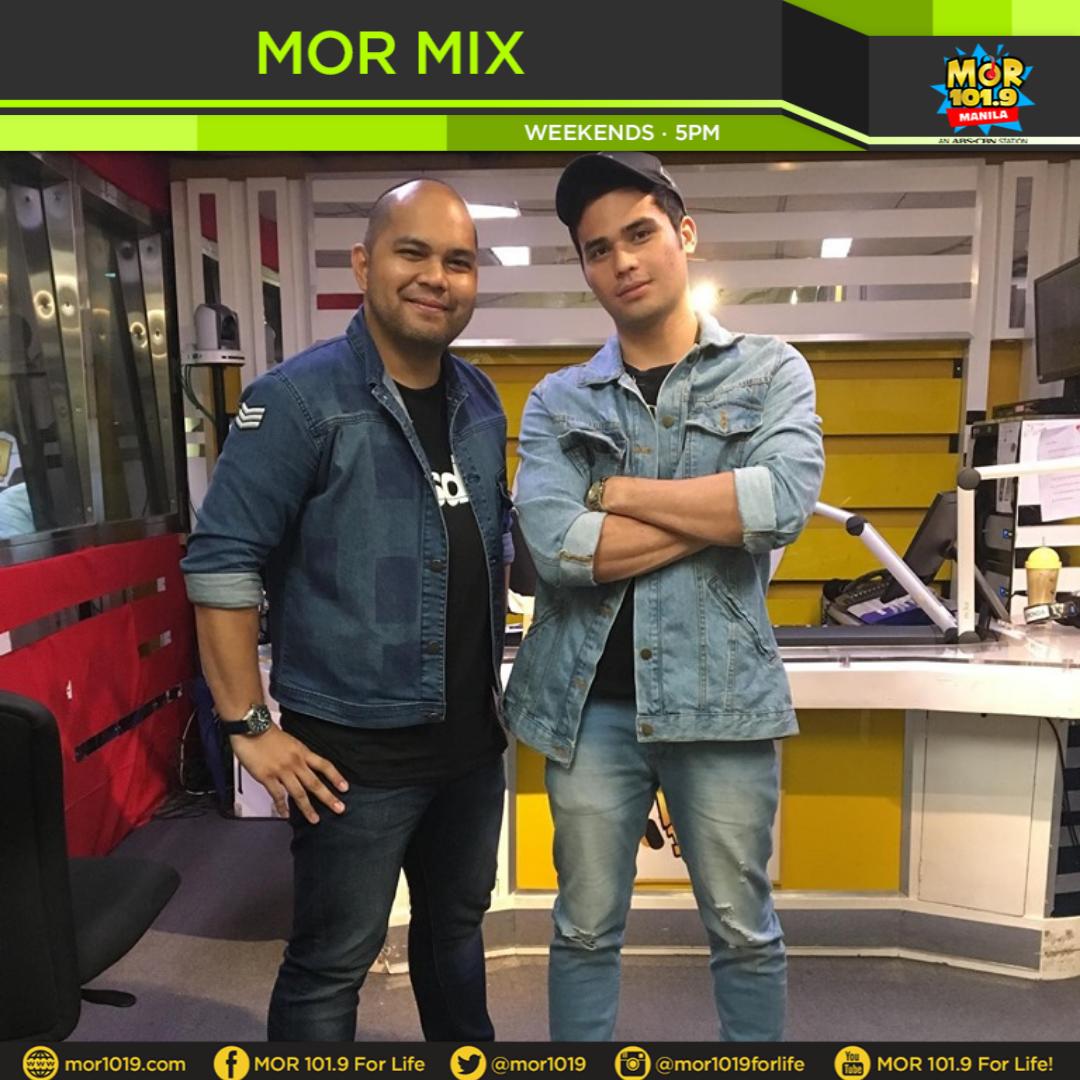 MORentPH's tweet photo. It's happy Sabaday! With @mor1019digong and DJ Kimbo #ProudBisdak reprezzzent! Ano kaya ang bago nating word sa Bisdaksyonary? Alamin 'yan dito lang sa #MORMix!
Live via https://t.co/P9Y86MBL49. https://t.co/hyJzGKqhfI