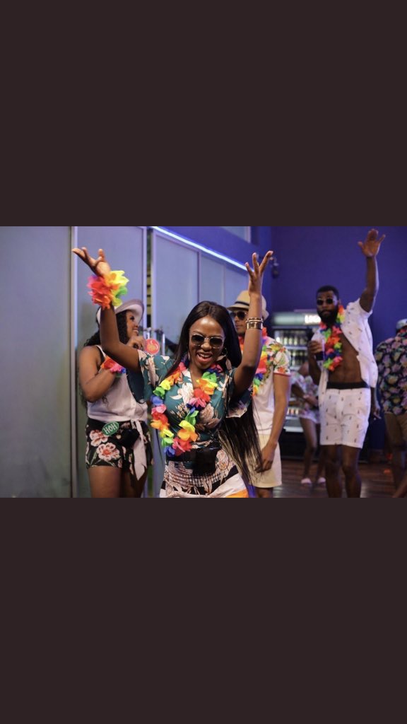 ellydarl's tweet photo. Sucre papito: Diane gangster baby
Elo:U are no longer baby girl for life, you are G baby for life
Elo:Finesse your strike
Me:I see what you are doing Elo and Seyi, y’all want my girl to snap out off the mood, everyone is checking on my girl. My toddler is loved by many #BBNaija https://t.co/NbCsgwyGMG