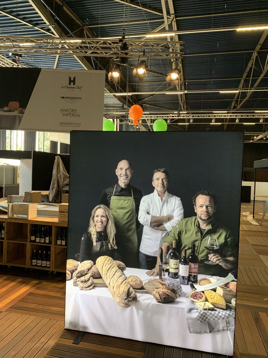 Een #gelukkigezaterdag laatste baksels bijna klaar <a href="/Gastvrij_Rdam/">Gastvrij Rotterdam</a>  #samenwerkenannonu <a href="/RobertMelaard/">Robert Melaard</a> #briljant <a href="/affineurs/">bourgondisch l.style</a>  <a href="/LeNouveauChef/">Le Nouveau Chef</a> <a href="/Anforswijn/">Anfors Imperial</a> maandag t/m woensdag