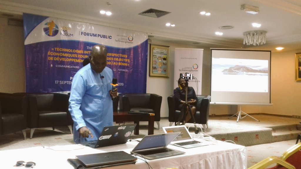benindnsforum's tweet photo. #GillettaGbanhoun and BeauClaireVieira conducted a 1st communication on the dematerialization of public services in Benin and on the importance of this act on the development #Socio_économique du #payment.
____
#BeninDNS
#BeninTeam
#DNSandODD
#ChapeInternet
#BeninDNSForum https://t.co/q9lWpDq0Ik