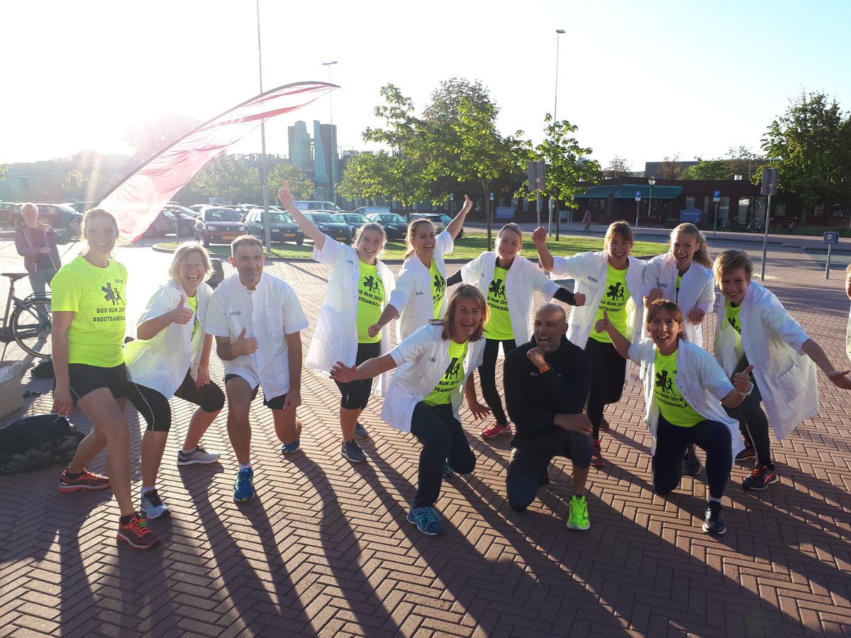 FabienneLogtenb's tweet photo. Een geweldige warming up door Jamile van Reflex Sport &amp; Entertainment! Wat een enthousiasme, top!😊 Check zijn website https://t.co/Ln7Z2Gt3U1.
#sgorun #runrunrun #toppers https://t.co/UUvQLdxdPC