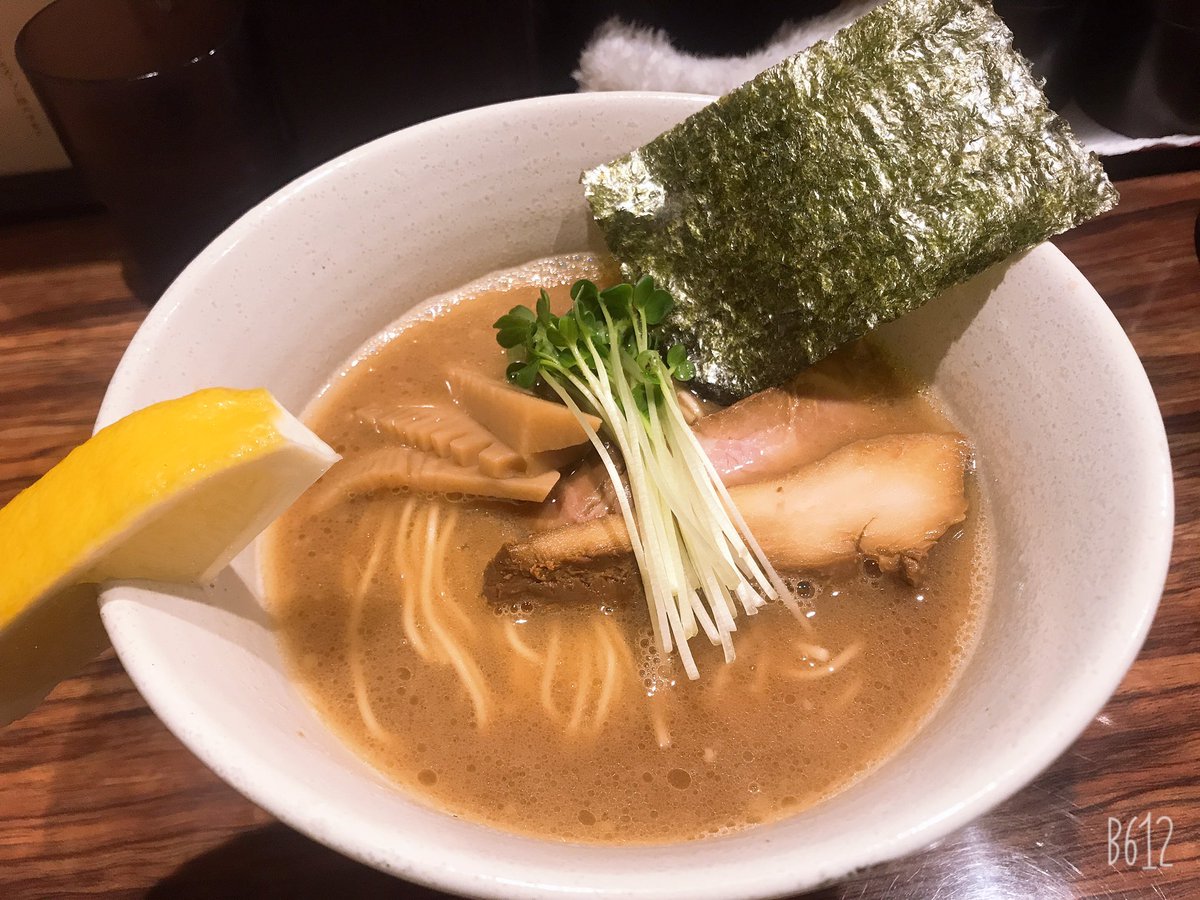 麺匠真しま 醤油 大山鳥鯖節鰹節私の好きなものが集まり匠の手で作品になっている。2回目だが3回目もくるでしょう(*´∇｀*)