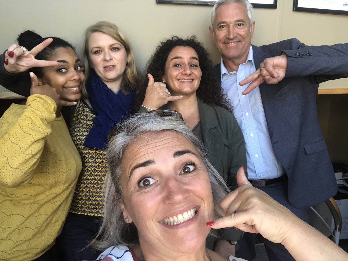 Le jour@qui compte 100% santé# tous à leurs phones et vive les RV ! # soutenir les clowns stéthoscopes ! Nous pouvons compter sur le agence Bardeau caussade et Bonnafy et toute leur équipe hyper motivée 😎😎🤟👍