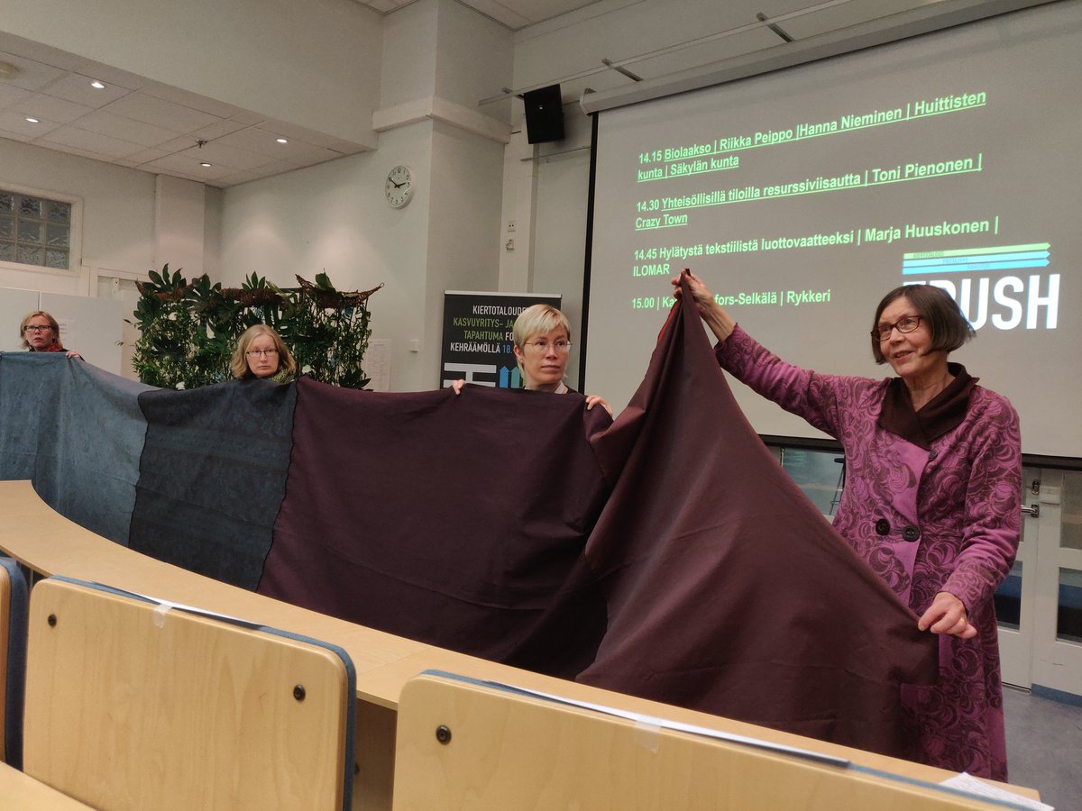 FRUSH30100's tweet photo. Hylätystä tekstiilistä luottovaatteeksi | Marja Huuskonen | ILOMAR

#frush #frush2019 #biggerbetterfrush #forssa #kiertotalous #circulareconomy #kestäväkehitys #sustainabledevelopment #yrittäjyys #yrittäjä #verkostoituminen #innovaatiot #entrepreneuership #entrepreneuer https://t.co/j41NGU2MAO