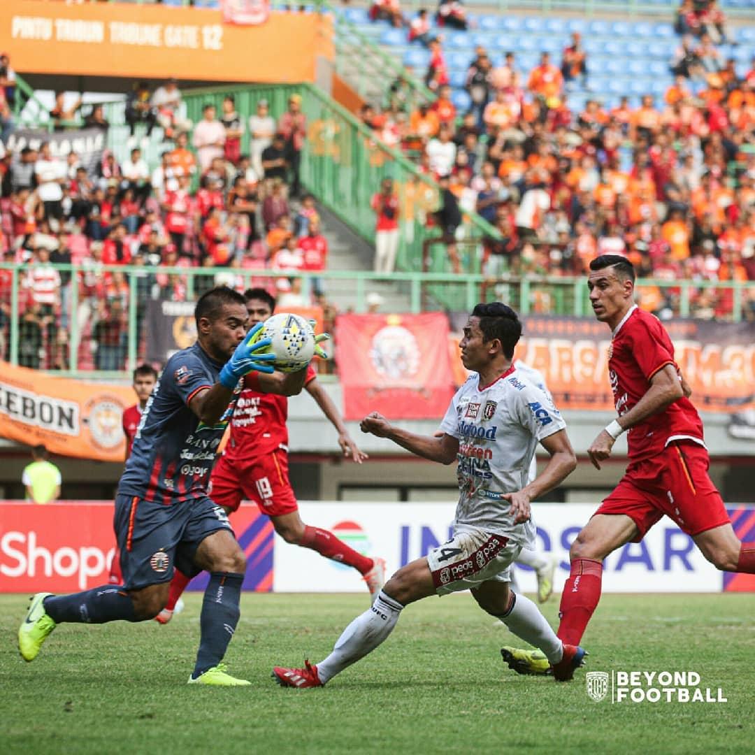 BaliUtd's tweet image. Hari yang mengesankan, terima kasih atas perjuangan kalian Serdadu Tridatu 🔴⚪⚫🔝🌏 #BaliUnited #BeyondFootball #ShopeeLiga12019 #shopeeid