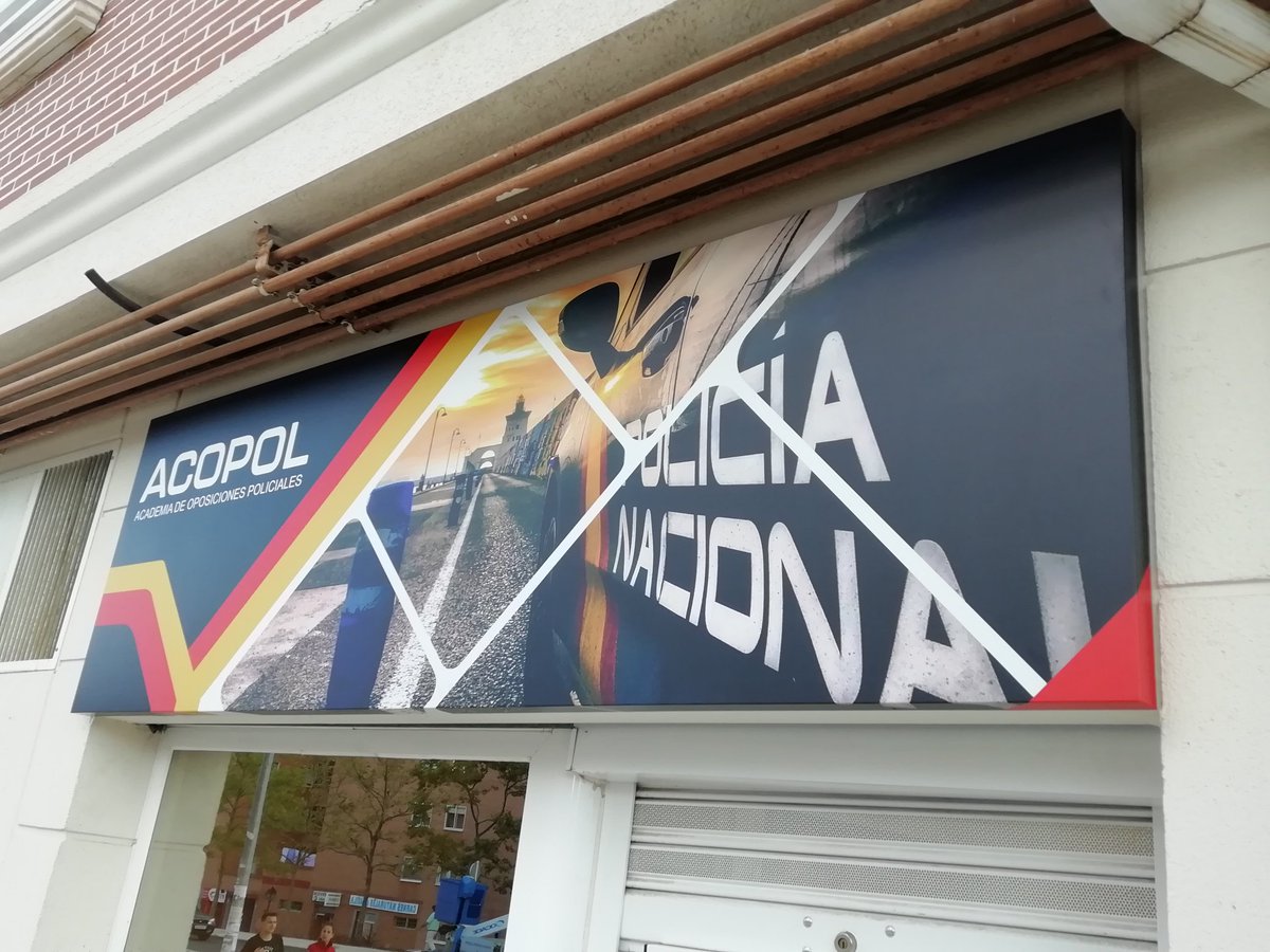 artyvinilo's tweet photo. Renovamos la imagen de #ACOPOLÁvila

Rótulos en bandeja dibond 4 mm plegada con letras y emblema corpóreos al frente y retroiluminación LED.

Gracias por confiar en nosotros @acopolacademia

#academia #ávila #policianacional #opositores #Restyling #rotulación #vinilo #academy https://t.co/rbFyHd8R8Q