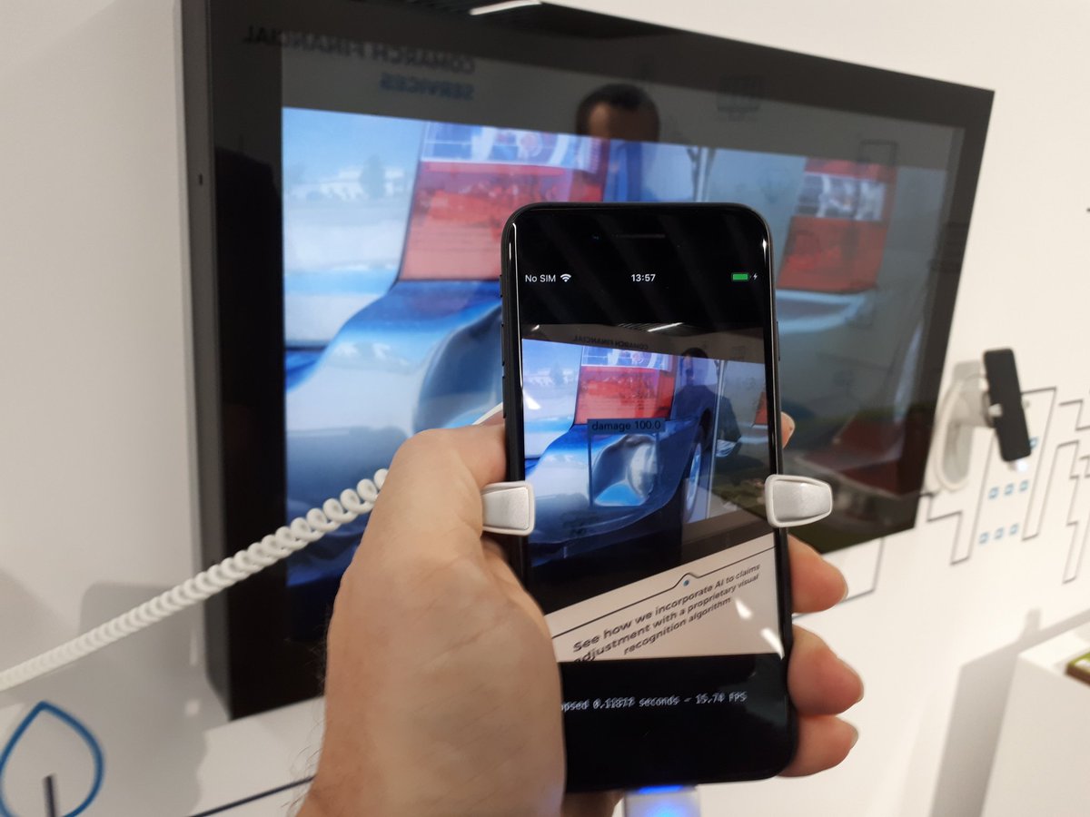 Kalinowski_Luka's tweet image. Comarch dla ubezpieczeń. Aplikacja do optycznego wykrywania uszkodzeń karoserii. #CUG2019