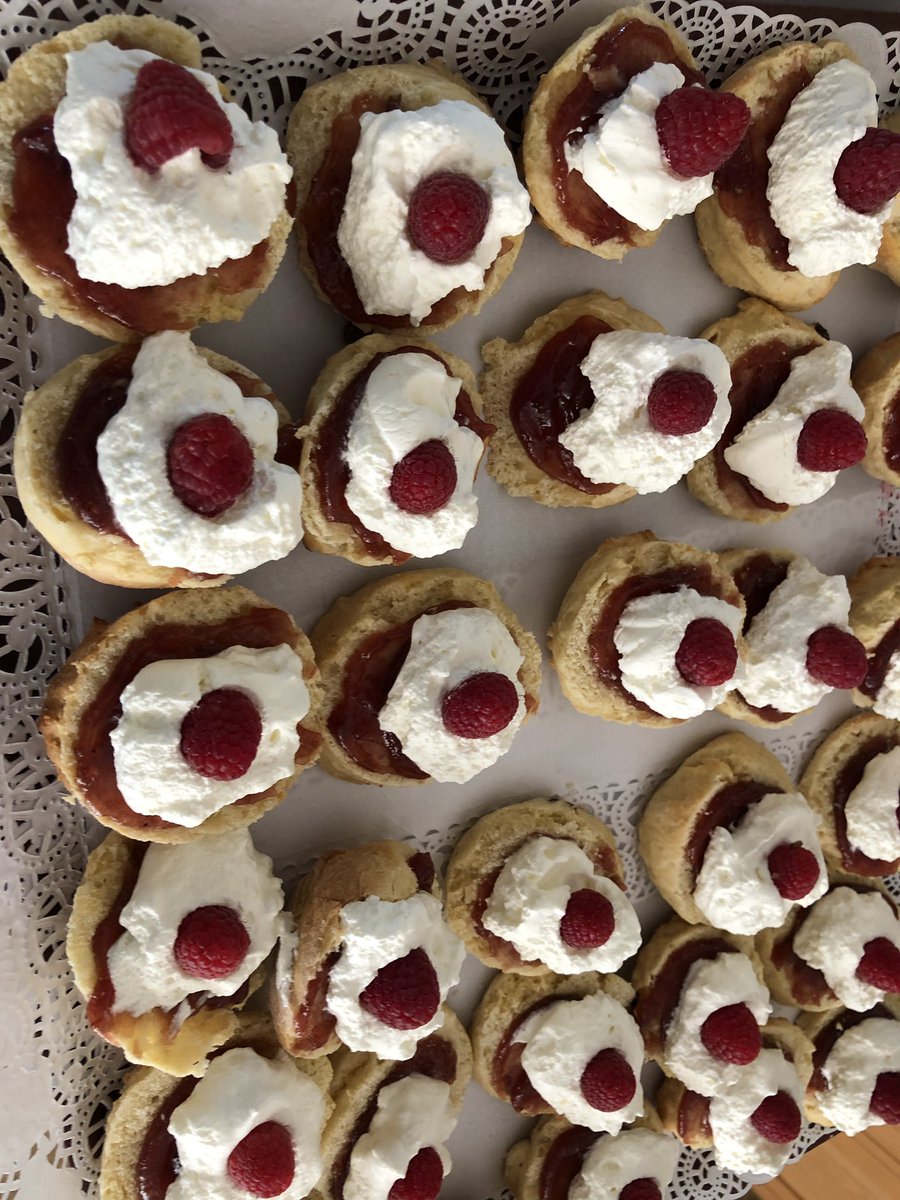 HomeSandringham's tweet photo. Residents Morning Tea Party 🍓 ☕️ 🧁 🍰 no excuse - just because they are worth it ❤️❤️the finest Residents in the land @samjbright @tpalmer321 @Carolcousins3 @RuthieBurrows https://t.co/fMypey2tdL