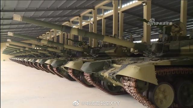 Танки Т-90С поступили на вооружение 201-й танковой бригады ВНА. Фото: photo.sina.cn